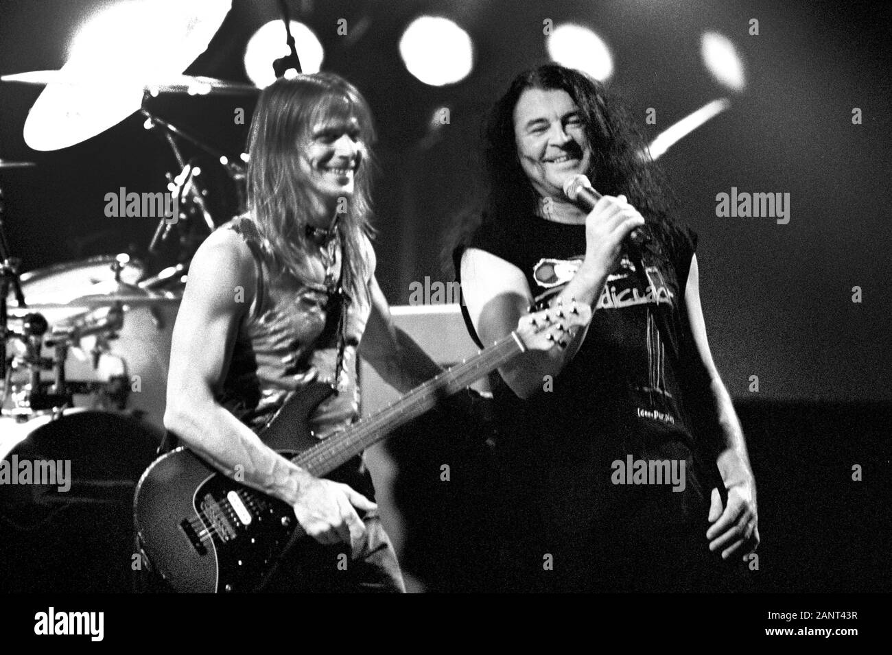 Milan Italy 08/06/1996 , Live concert of Deep Purple at the Palatrussardi :  Steve Morse and Ian Gillan Stock Photo