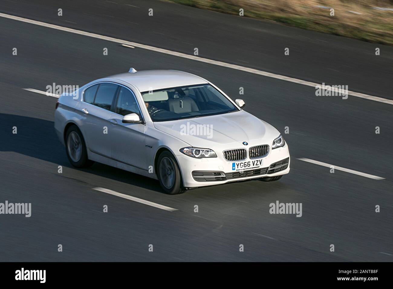 Bmw 520d Se Auto White Diesel 4 Door Saloon Driving On The M6