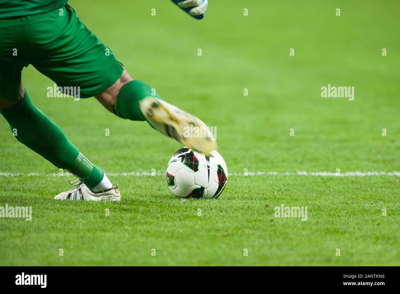 Milan  Italy  07 October 2012, 'G.MEAZZA SAN SIRO ' Stadium, Campionato di Calcio Seria A 2012/2013, AC Milan - FC inter: Samir Handanovic in action during the match Stock Photo