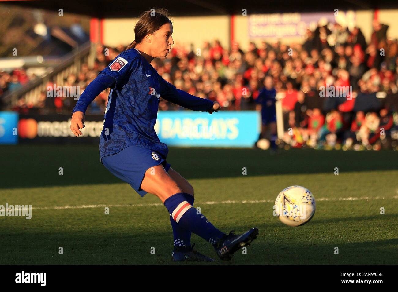 Borehamwood, UK. 19th Jan, 2020. Sam Kerr of Chelsea Women in action. Barclays FA Womens superleague, Arsenal Women v Chelsea women at Meadow Park in Borehamwood, Herts on Sunday 19th January 2020. this image may only be used for Editorial purposes. Editorial use only, license required for commercial use. No use in betting, games or a single club/league/player publications. pic by Steffan Bowen/Andrew Orchard sports photography/Alamy Live news Credit: Andrew Orchard sports photography/Alamy Live News Stock Photo