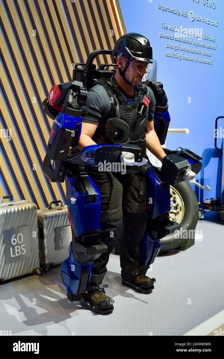 Demonstration of strength of Sarcos Guardian XO fullbody powered