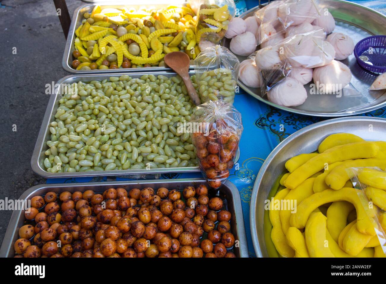 Chiang Mai market, Thailand vegetables Stock Photo - Alamy