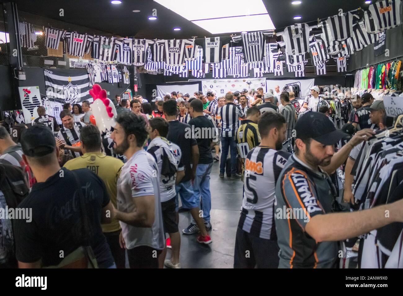 BELO HORIZONTE, MG - 19.01.2020: COLECIONADORES DE CAMISAS DO