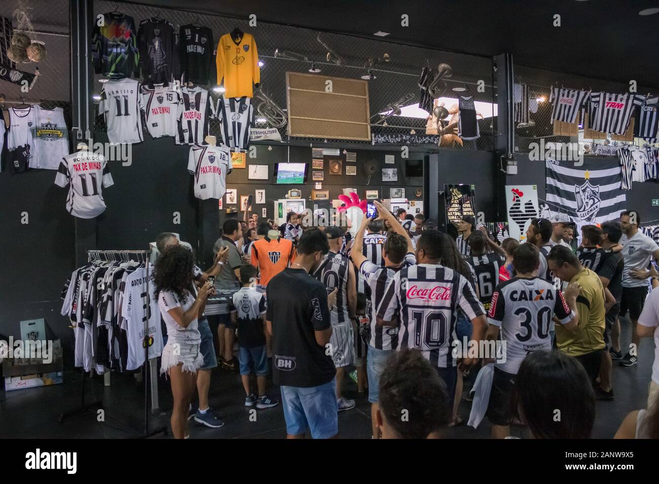 BELO HORIZONTE, MG - 19.01.2020: COLECIONADORES DE CAMISAS DO