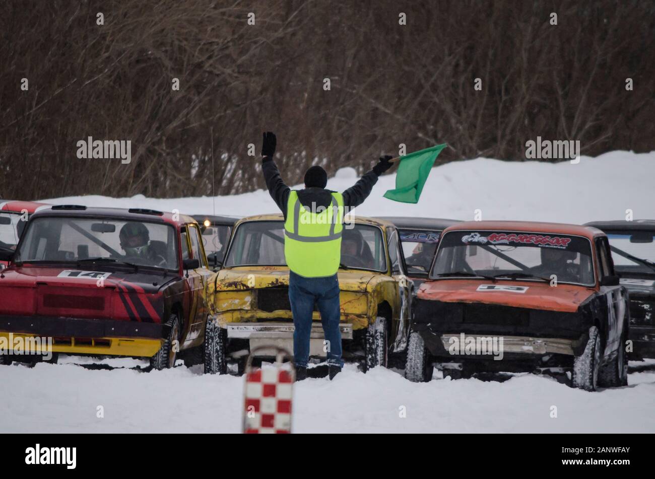 January 2020 - Novodvinsk. Start of the race on the ice track on old Soviet cars. Russia, Arkhangelsk region Stock Photo