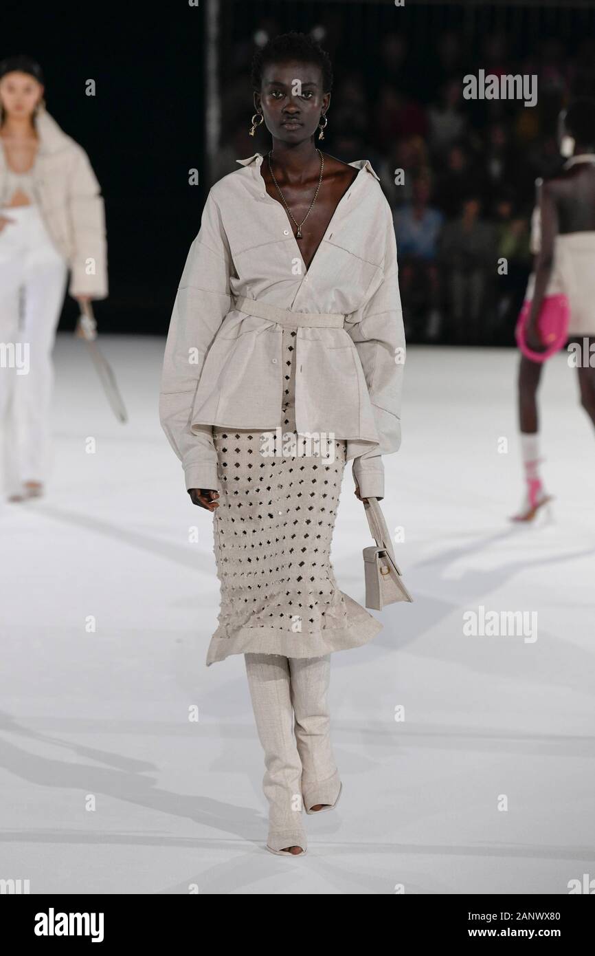 Paris France 18th Jan 2020 Jacquemus Fw20 Runway During Paris Fashion Week Men Aos January 2020 Paris France 18 01 2020 Usage Worldwide Credit Dpa Alamy Live News Stock Photo Alamy