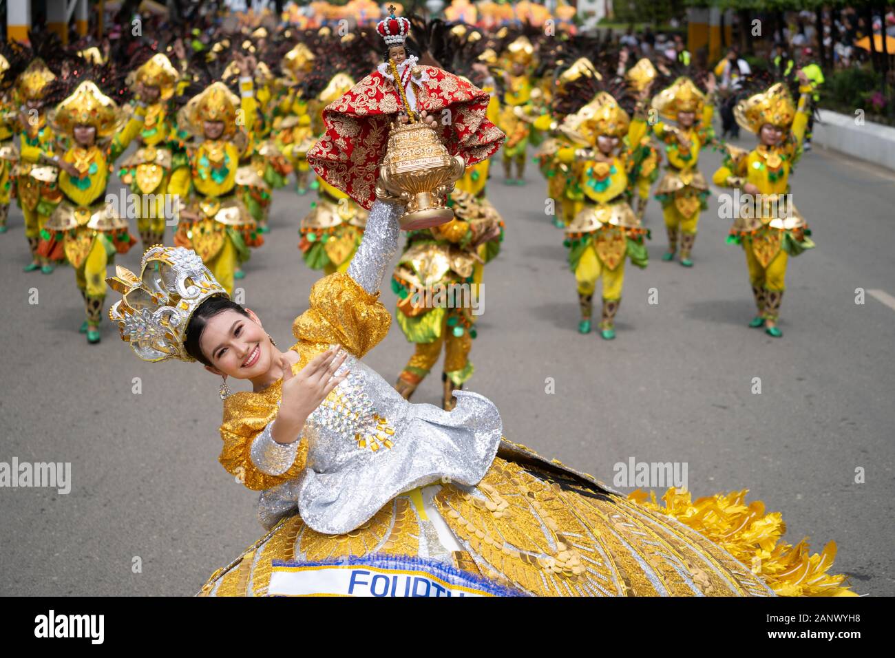 Cebu City, Philippines. 19th Jan, 2020. Street dancers taking part in the Sinulog Festival, Grand Street Parade, one of the largest street festivals in the Philippines. Dance groups proceed through the City performing their set routines, being judged along the route & finally performing at the City Sports Centre.The Event is part of Sinulog (Fiesta Señor) - a nine day religious festival honouring the Santo Nino De Cebu (Holy Child of Cebu). Credit: imagegallery2/Alamy Live News Stock Photo