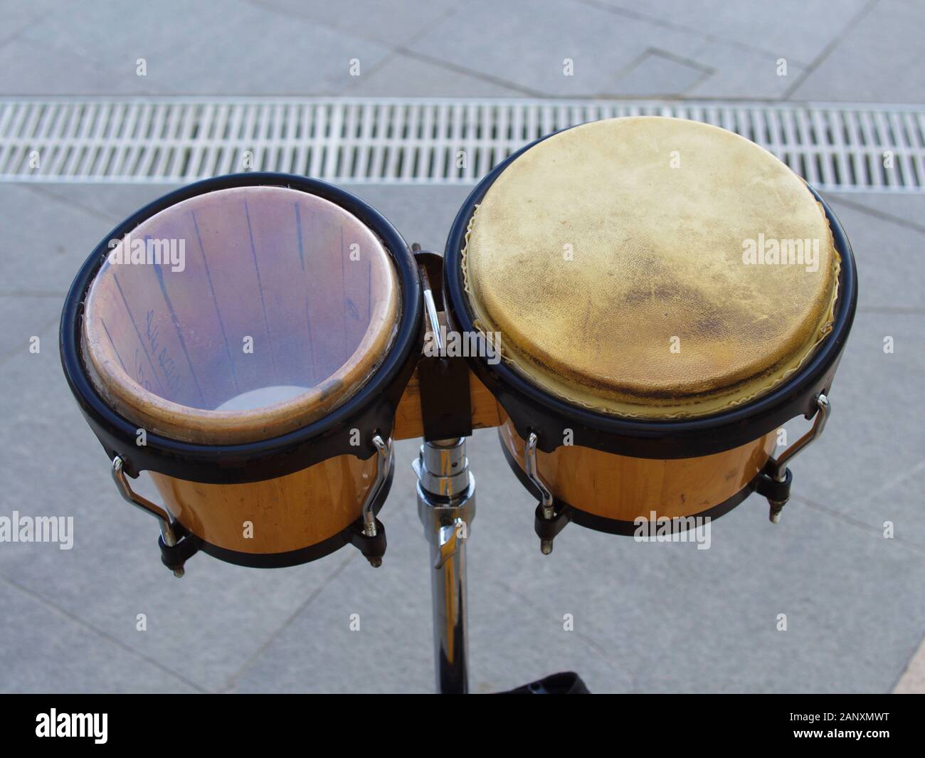 Bongodrum hires stock photography and images Alamy