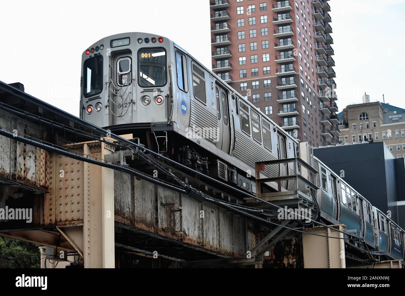 Chicago, Illinois, USA. A CTA Green Line L train on the