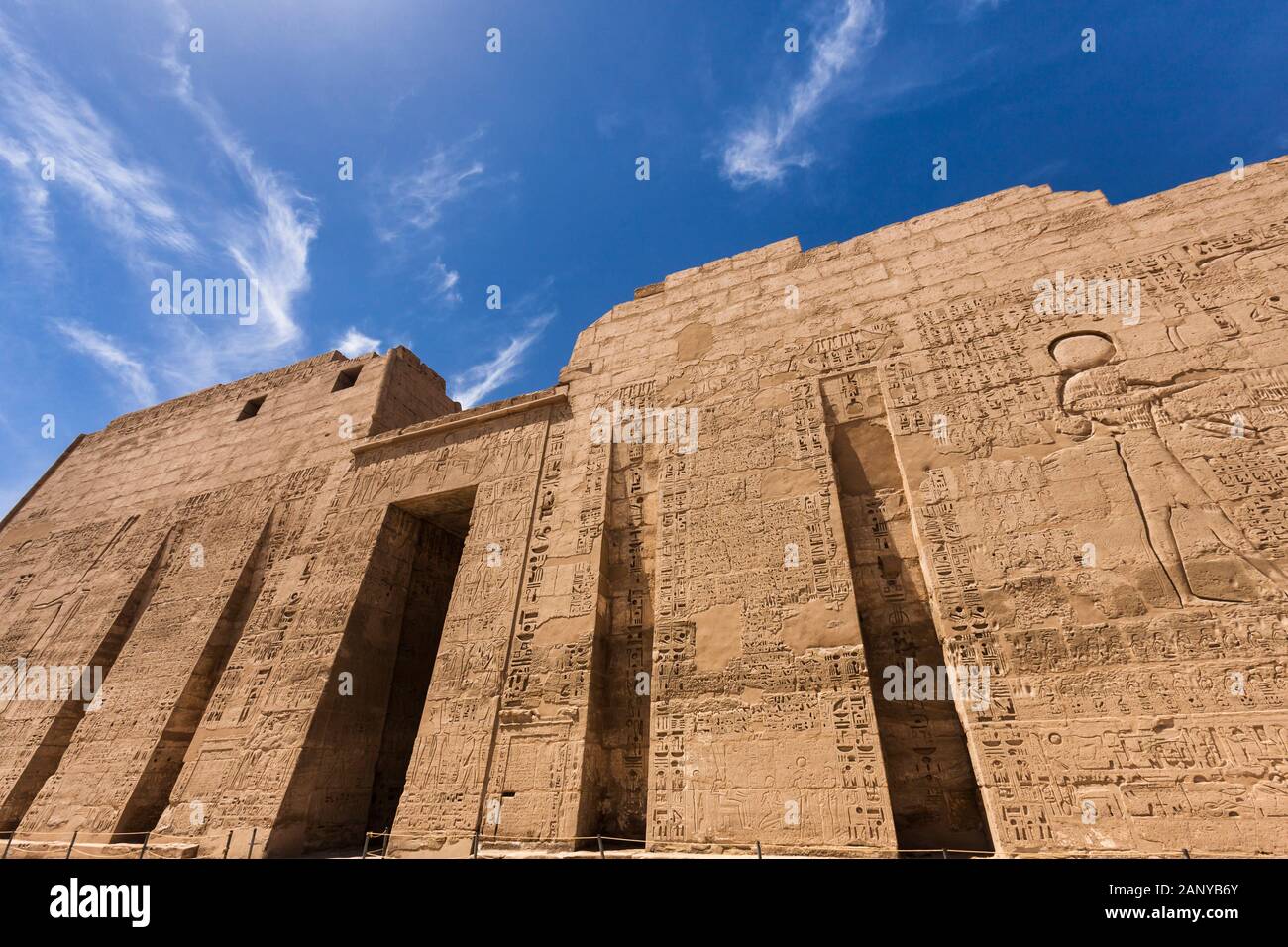 Medinet Habu, Mortuary Temple of Ramesses III, Entarance, First pylon ...