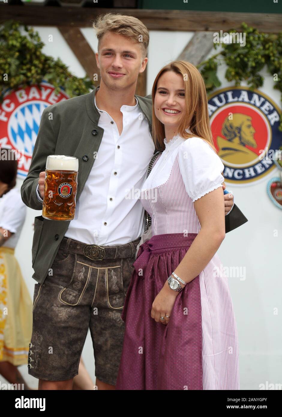 Jann Fiete Arp Fc Bayern Munich With Girlfriend Linda Football Fc Bayern Munich Traditional Oktoberfest Visit To The Kaefer Schenke On October 6th 2019 In Muenchen Germany Usage Worldwide Stock Photo Alamy
