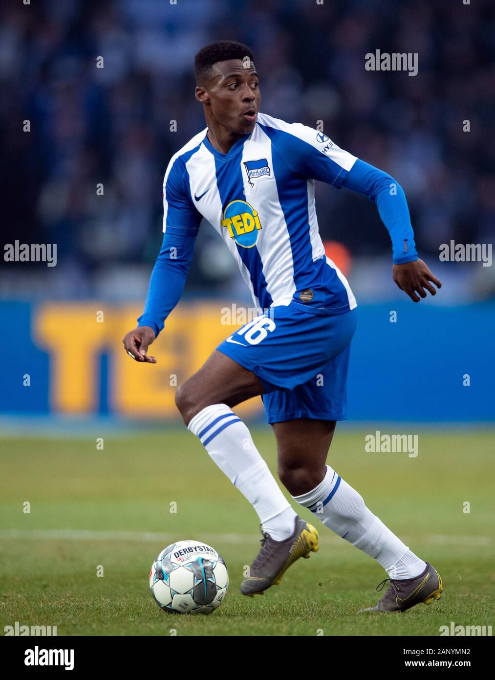 19 January 2020 Berlin Football Bundesliga Hertha Bsc Fc Bayern Munich 18th Matchday In The Olympic Stadium Javairo Dilrosun From Hertha Bsc Photo Soeren Stache Dpa Zentralbild Dpa Important Note In Accordance With