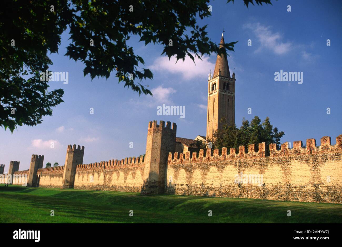 Montagnana Italy near Padova historic city surrounded by ramparts Stock Photo Alamy
