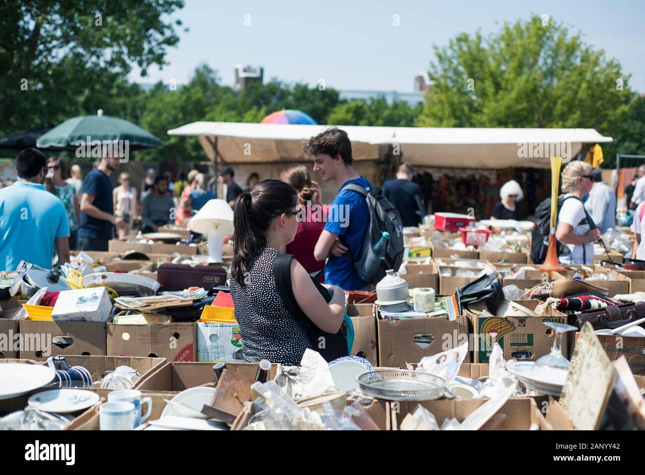 Flohmarkt hi-res stock photography and images - Alamy