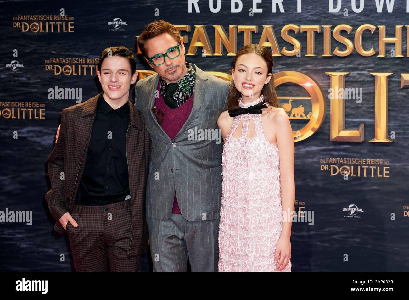 Harry Collet Robert Downey Jr And Carmel Laniado At The Premiere Of The Movie The Fantastic Journey Of Dr Dolittle At The Zoo Palast Berlin January 19 Usage Worldwide Stock Photo Alamy
