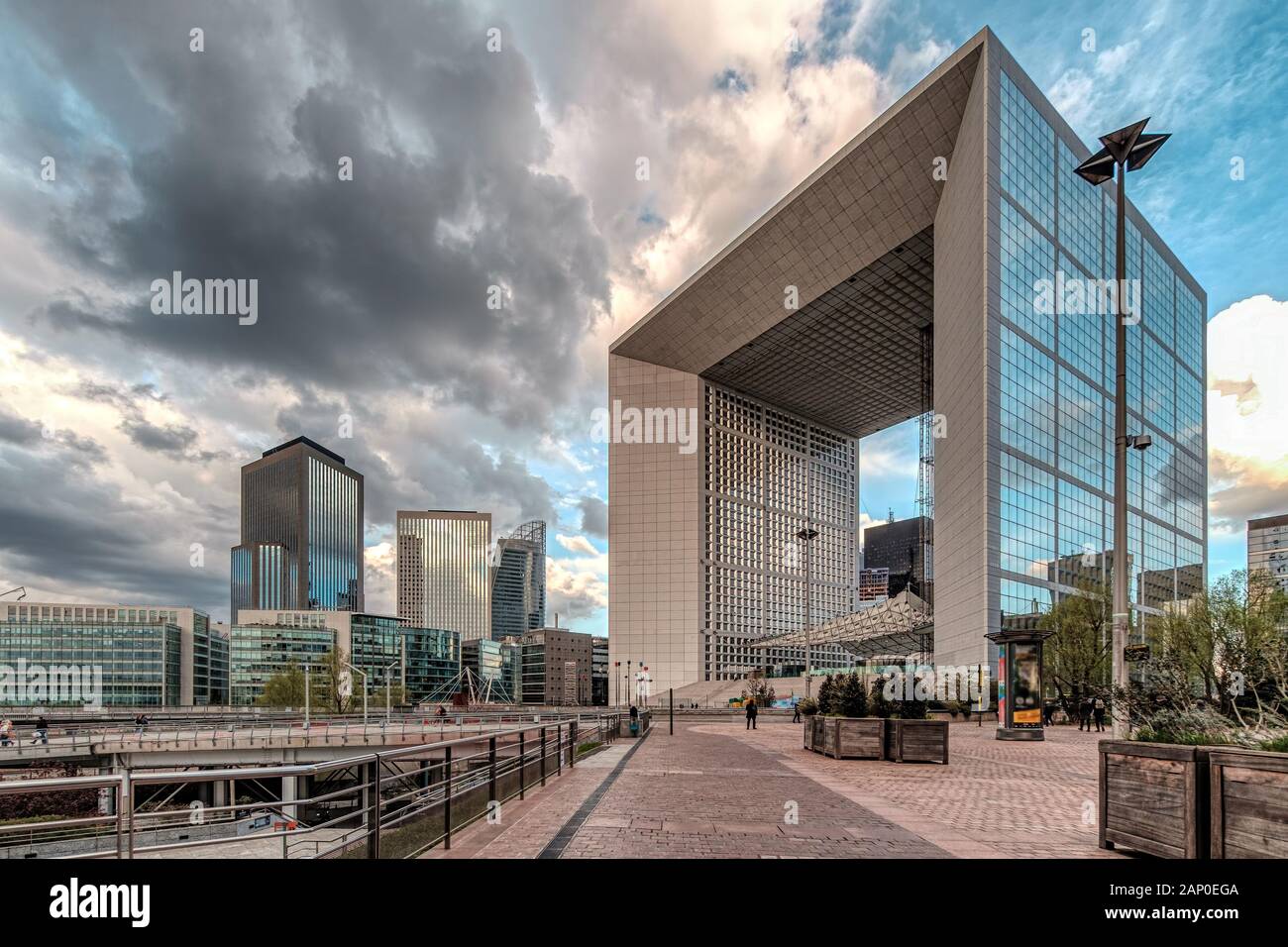 Central business district paris hires stock photography and images Alamy