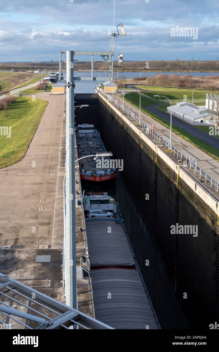 Magdeburg, Germany. 13th Jan, 2020. Two barges wait in the lock basin of the Rothensee ship lift for the signal to continue their journey. According to the Magdeburg Waterway Construction Office, a large control centre for 30 locks and 16 weirs in Saxony-Anhalt and Brandenburg is to be built on the site soon. The start of construction is scheduled for 2021/22. Credit: Stephan Schulz/dpa-Zentralbild/ZB/dpa/Alamy Live News Stock Photo