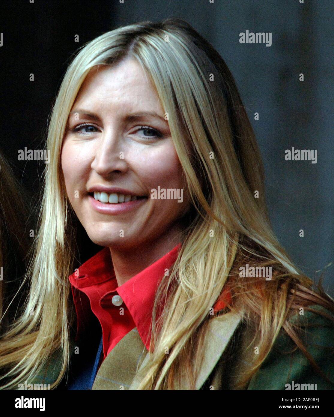 Heather Mills with her sister Fiona leaving the High Court In London