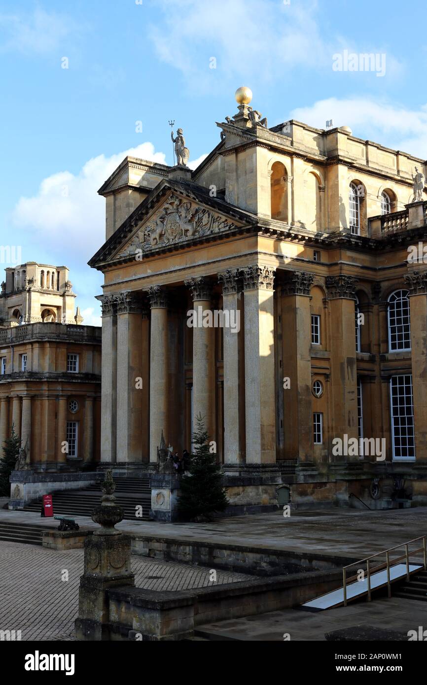 Woodstock and Blenheim Palace in Oxfordshire, England Stock Photo Alamy