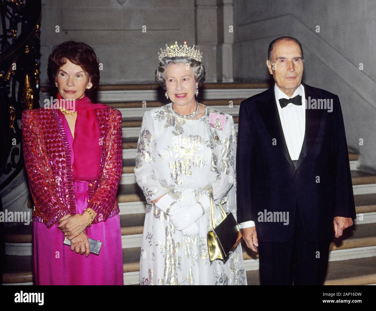 Queen elizabeth france 1992 hi-res stock photography and images - Alamy