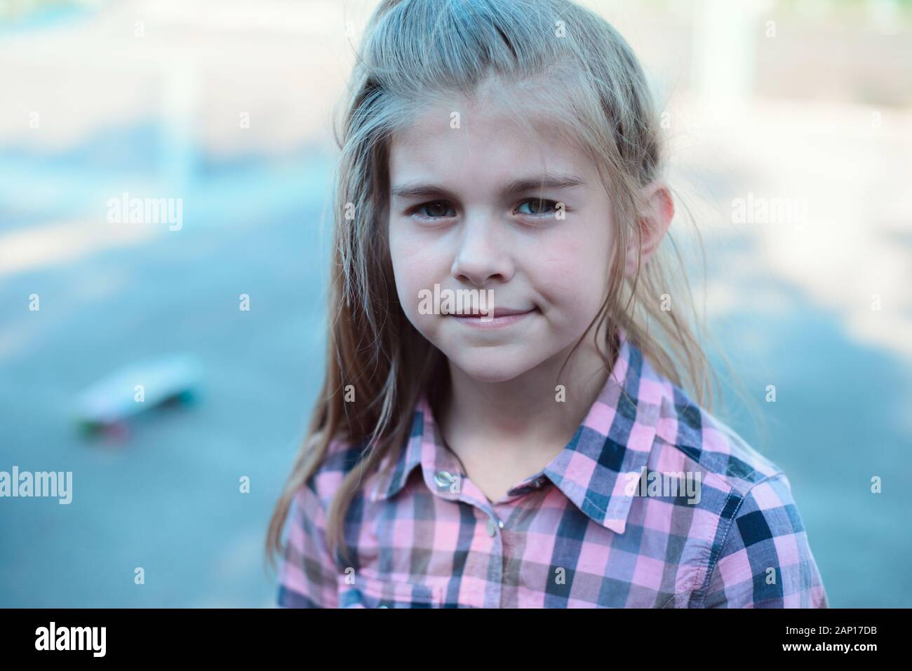 portrait of a beautiful teenage girl looking at the camera Stock Photo ...