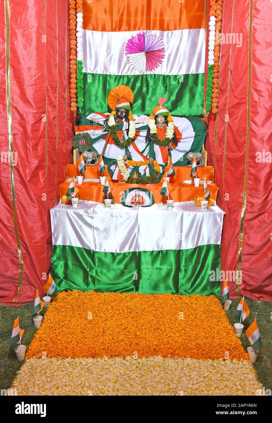 Beawar, India. 20th Jan, 2020. Idol of Lord Krishna & Radha ...