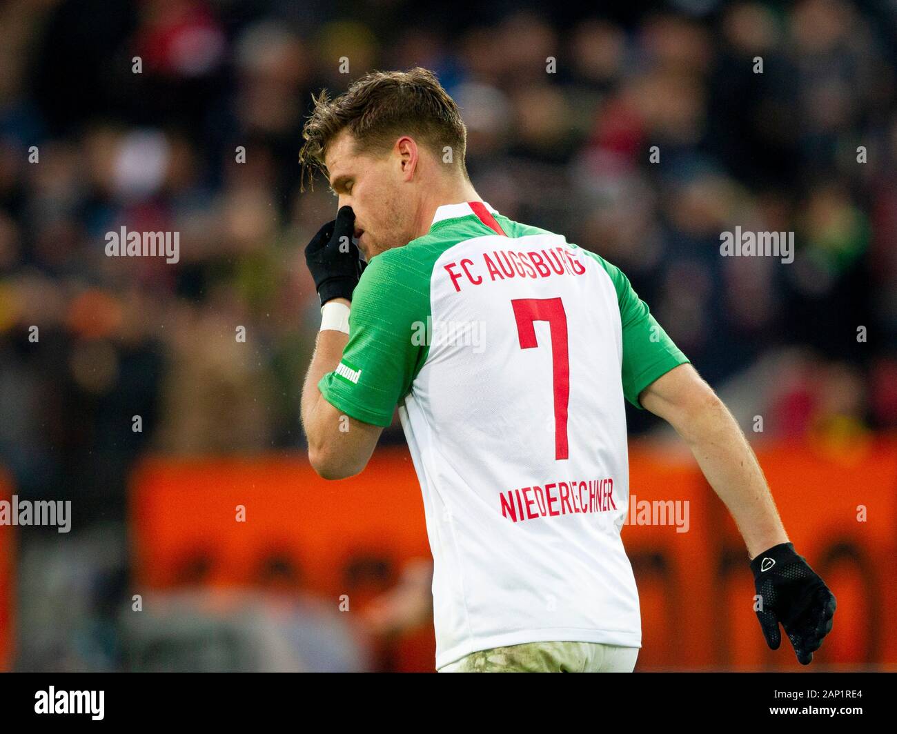 Florian NIEDERLECHNER (# 7, A). Soccer, FC Augsburg (A) - Borussia Dortmund (DO) 3: 5, Bundesliga, 18th matchday, season 2019/2020, on January 18, 2020 in Augsburg/WWKARENA/Germany. Editor's note: DFL regulations prohibit any use of photographs as image sequences and/or quasi-video. ¬ | usage worldwide Stock Photo