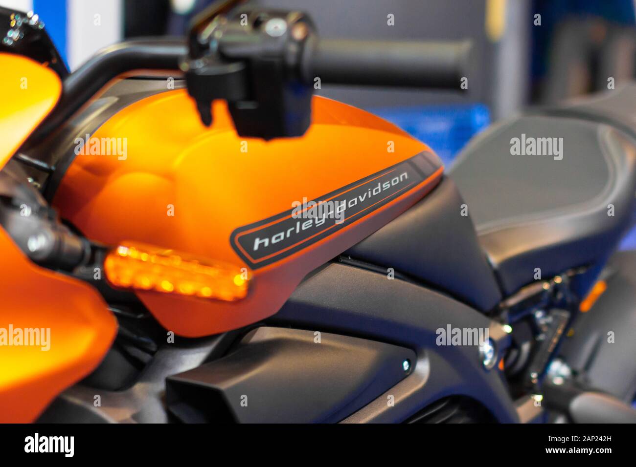 Motorcycle News, Reviews and How-Tos for Enthusiasts | RideApart