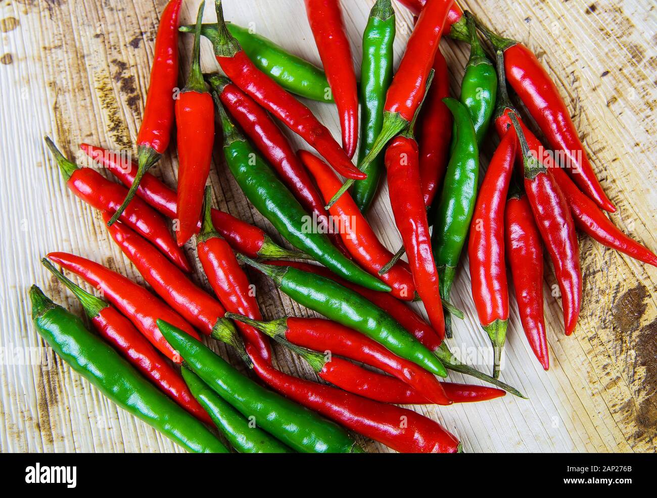 Pile chillies hi-res stock photography and images - Alamy