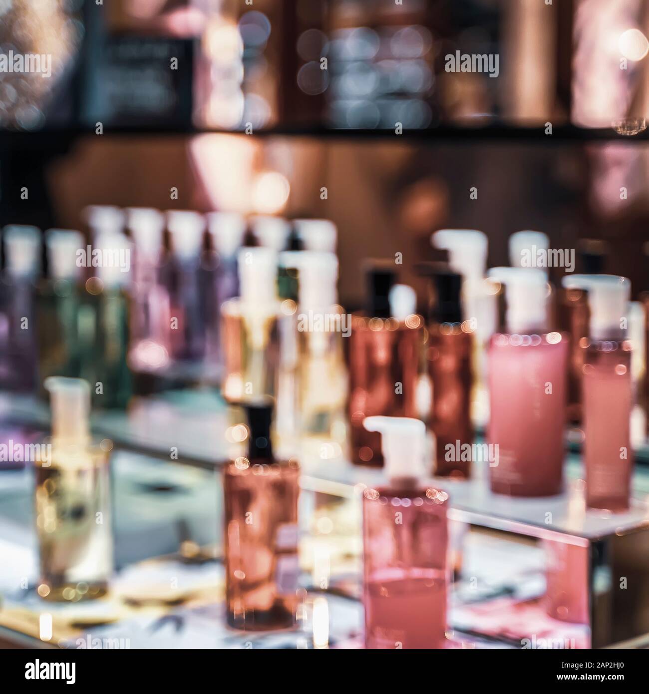 Fragrance advert hi-res stock photography and images - Alamy