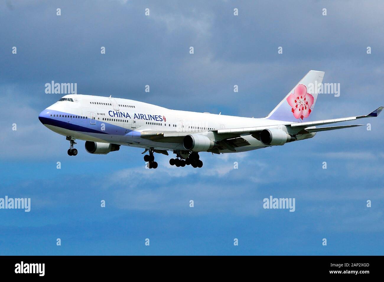 China Airlines Boeing B-747-400, B-18210, Approach Landing at Naha Airport, Okinawa, Ryukyu Islands, Japan Stock Photo