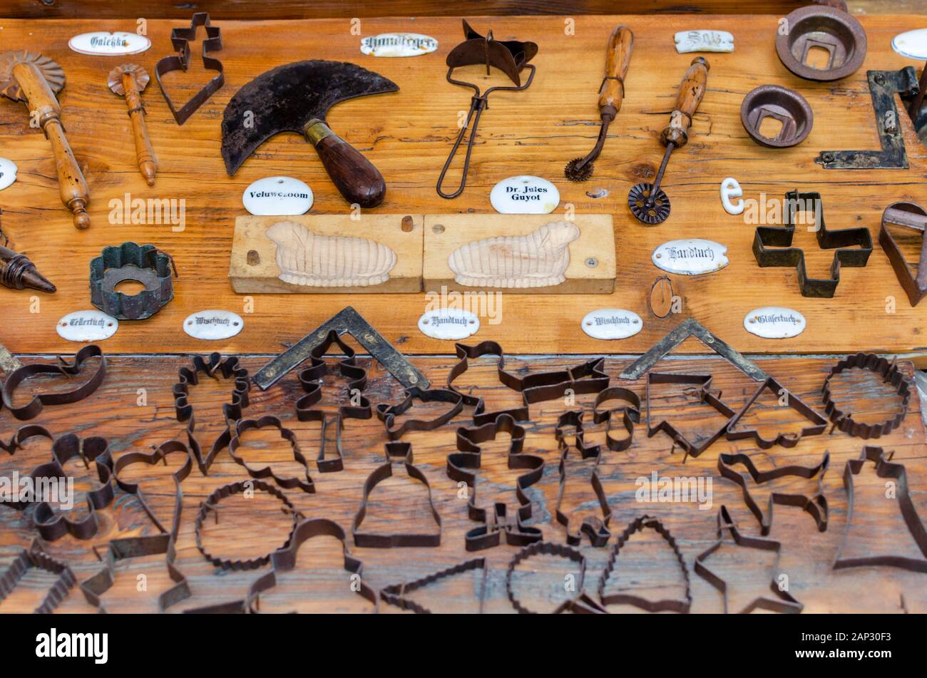 antique cookie molds