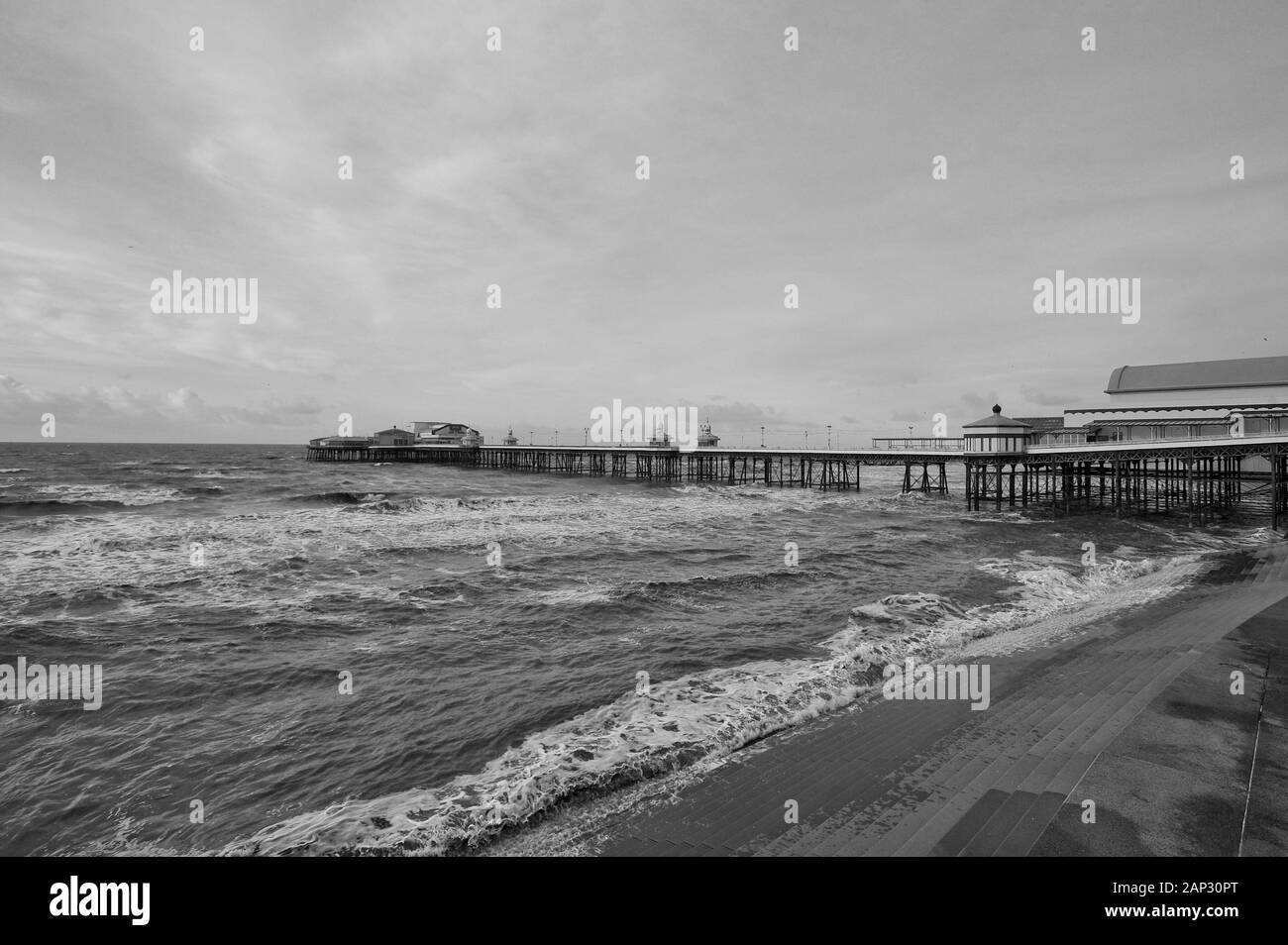 Blackpool pleasure beach Black and White Stock Photos & Images Alamy