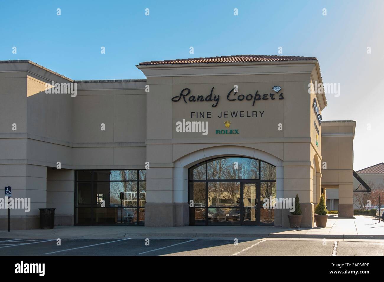 Randy Cooper's Fine Jewelry store exterior in Bradley Fair shopping mall, Wichita, Kansas, USA. Stock Photo