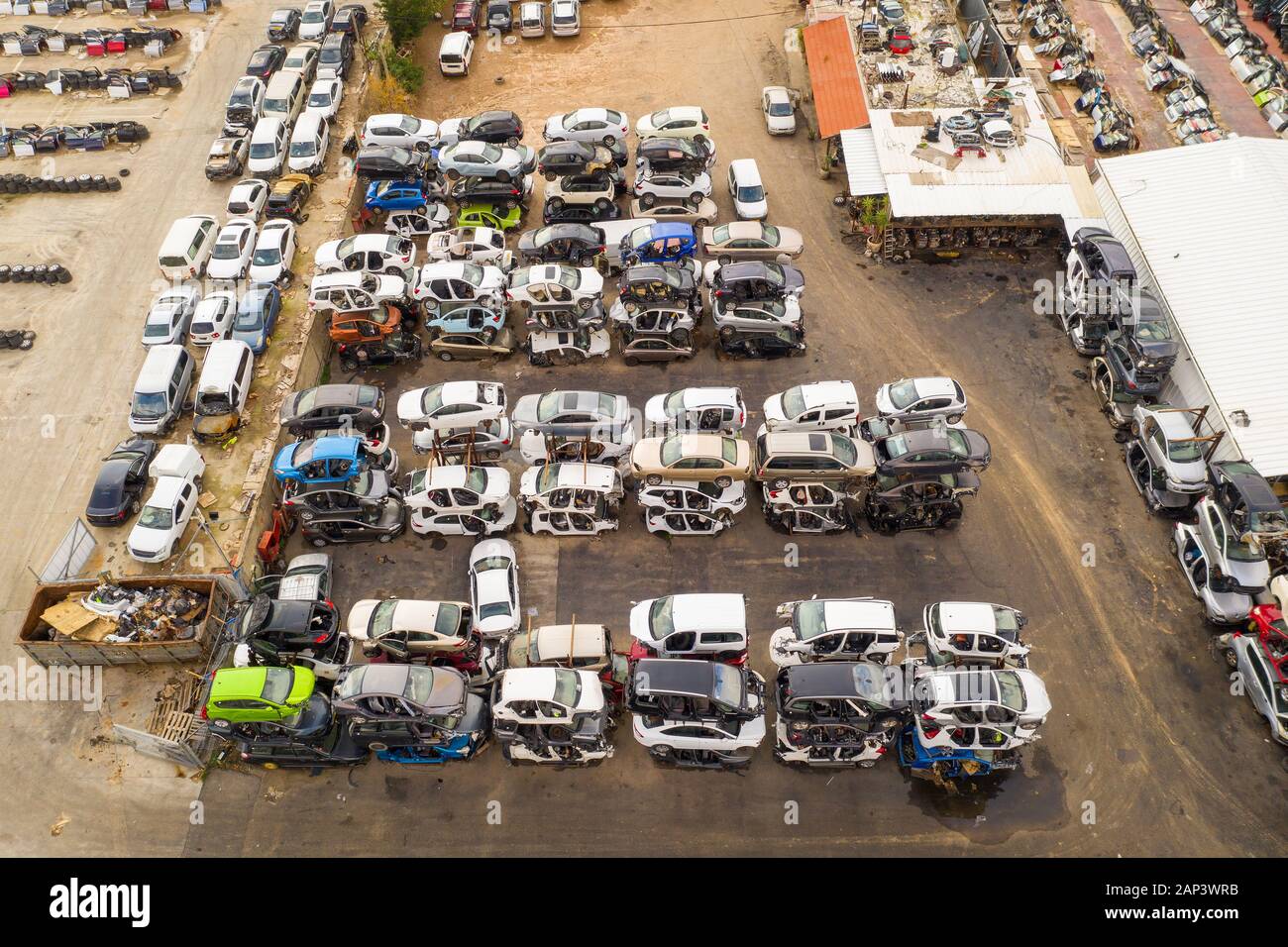 Salvage vehicle hires stock photography and images Alamy