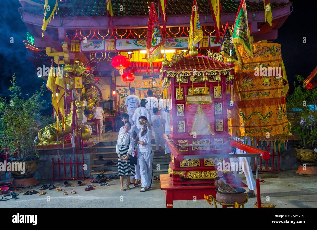 Taoism thailand hi-res stock photography and images - Alamy