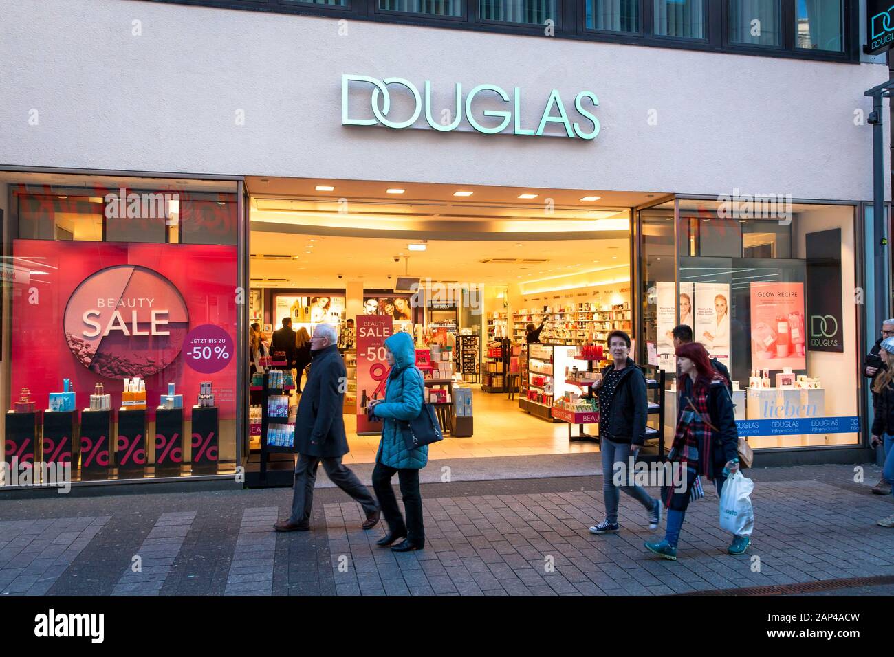 the perfumery Douglas on the shopping street Hohe Strasse, Cologne, Germany.  die Parfuemerie Douglas auf der Einkaufsstrasse Hohe Strasse, Koeln, Deu Stock Photo