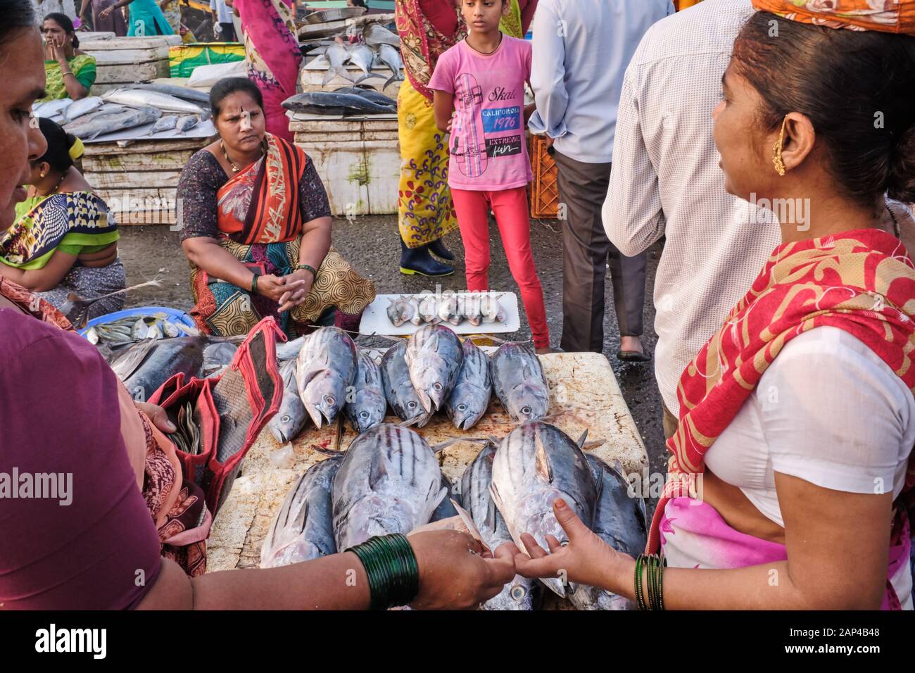 Mumbai Fish Market High Resolution Stock Photography and Images Alamy