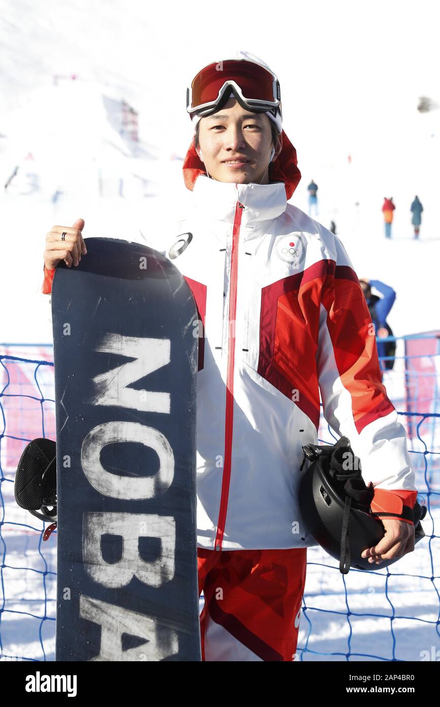 Leysin, Switzerland. 20th Jan, 2020. Japan's Aoto Kawakami poses after the 3rd Winter Youth Olympic Games Lausanne 2020 Snowboard Men's Slopestyle Final at Leysin Park & Pipe in Leysin, Switzerland, January 20, 2020. Credit: AFLO SPORT/Alamy Live News Stock Photo