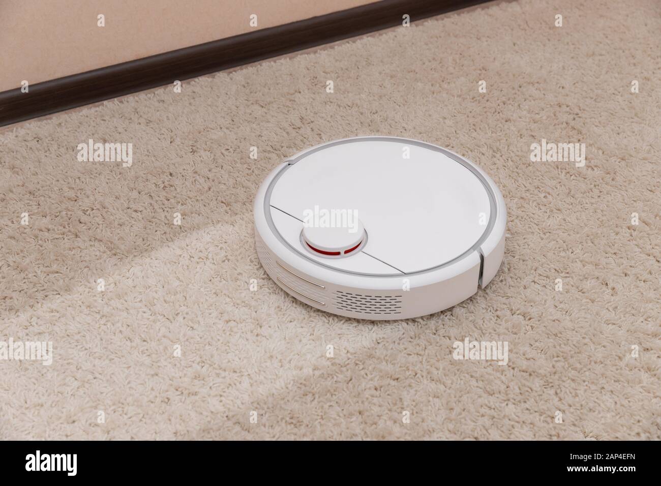 Робот vacuum e5. Робот пылесос для чистки ковров. Робот пылесос для ковролина. Робот пылесос для чистки ковров. Чистый робот пылесос депс 300 ковры.