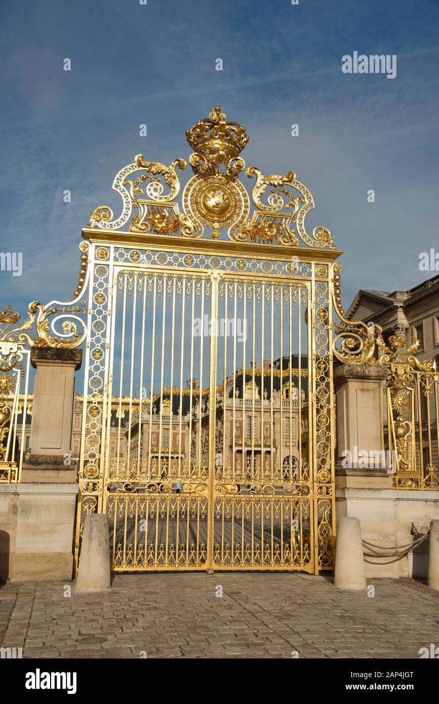 Chateau De Versailles France Palace of Versailles. French Palace and ...