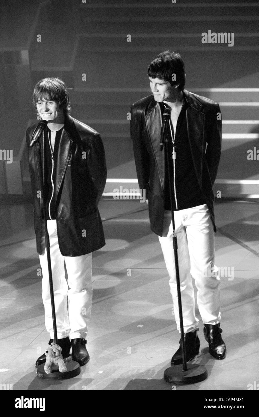 Sanremo Italy 22/02/1996,Take That, guests of the Sanremo Festival 1996 : Mark Owen and Jason Orange during the performance Stock Photo