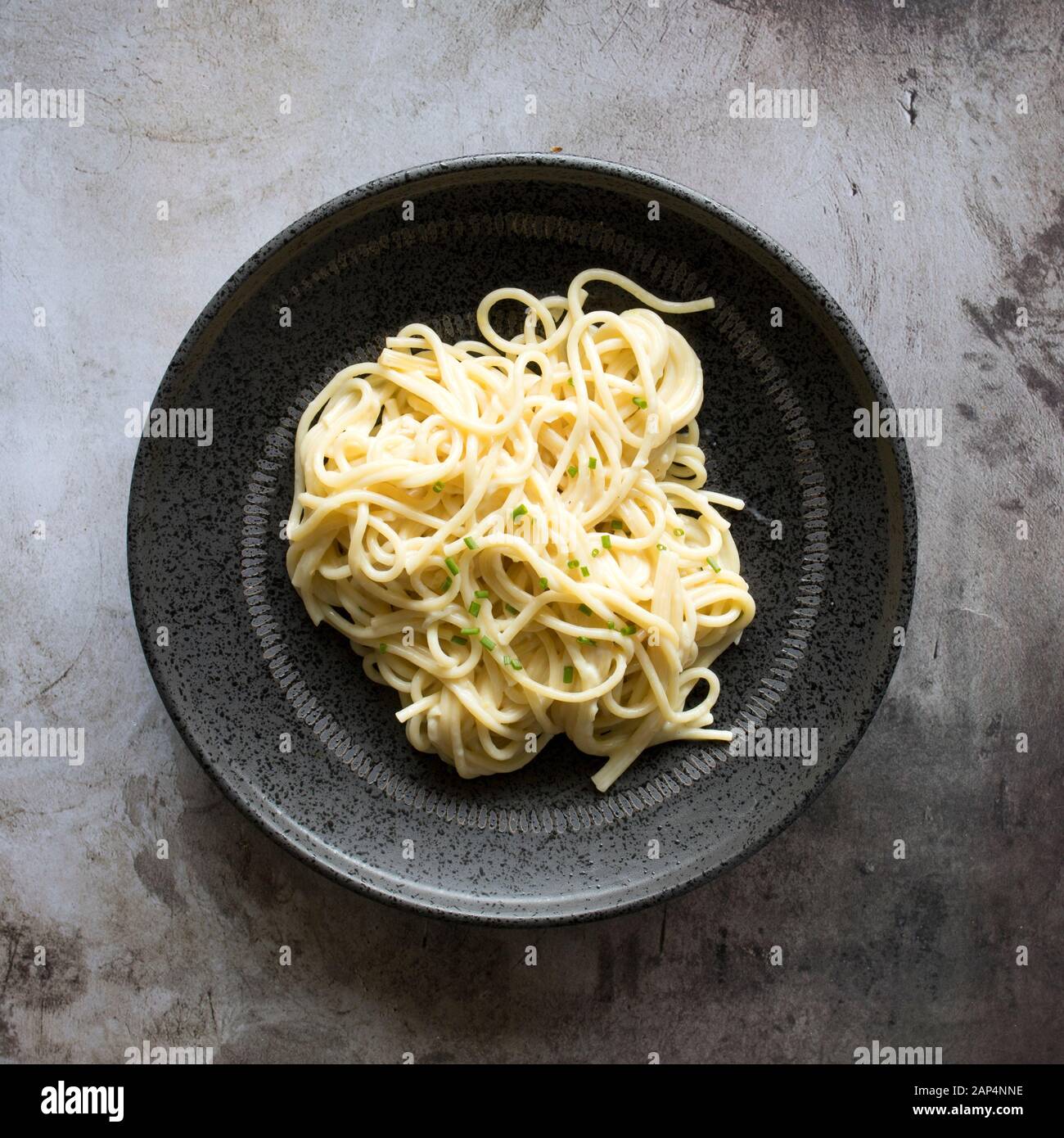 Lemon Garlic Alfredo Pasta Stock Photo Alamy