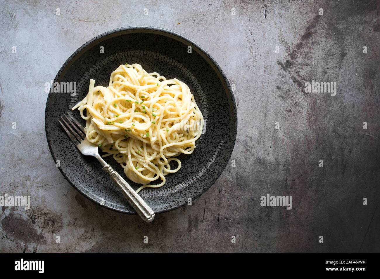 Lemon Garlic Alfredo Pasta Stock Photo Alamy