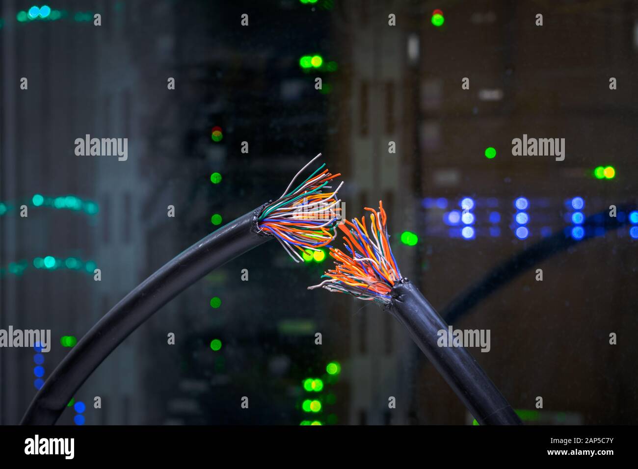 Cutting backbone cable. The problem is on the technical node. There is a damaged telephone