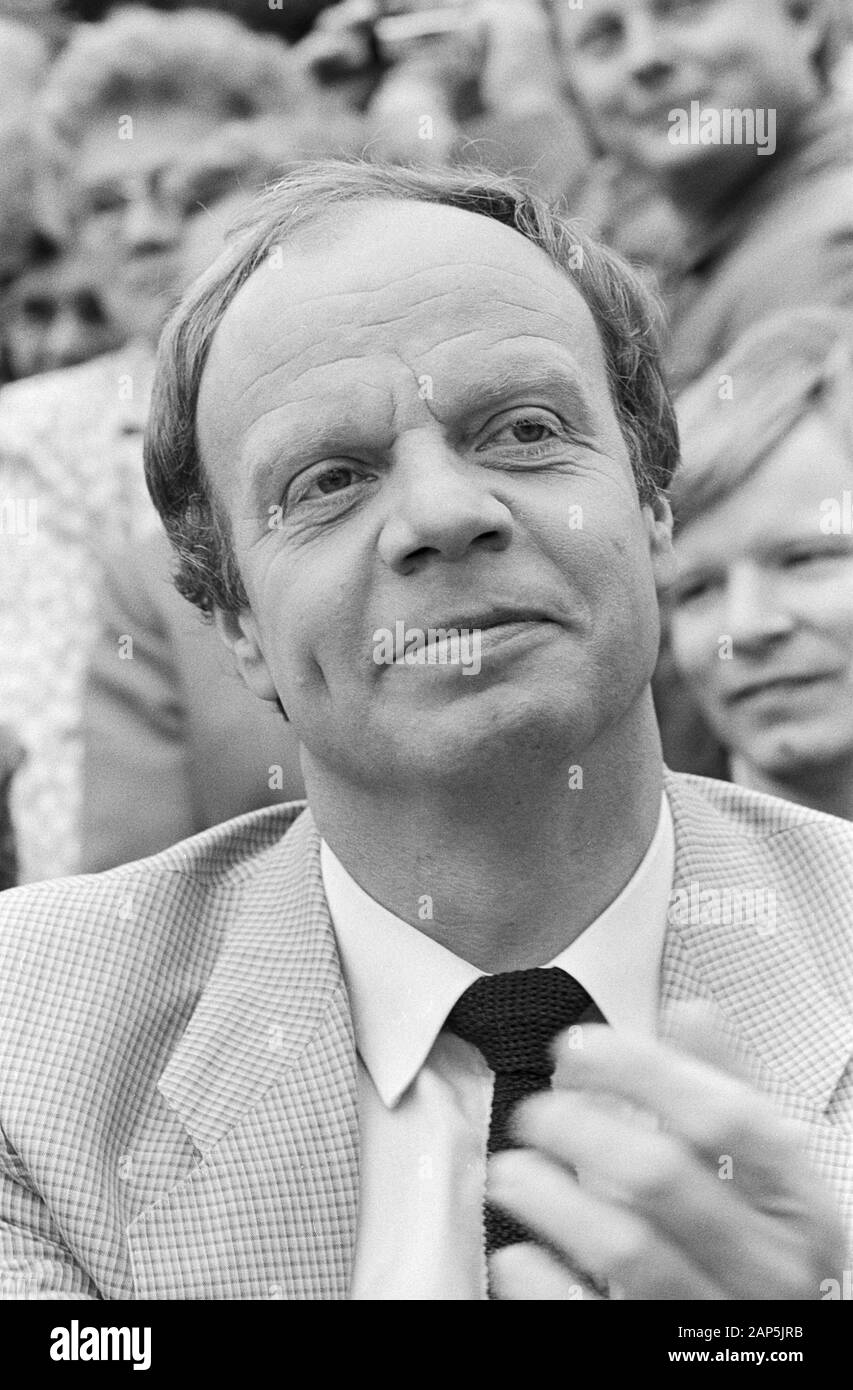 Volker Lange deutscher Politiker in Hamburg, Deutschland um 1984. German politician Volker Lange at Hamburg,  Germany around 1984. Stock Photo