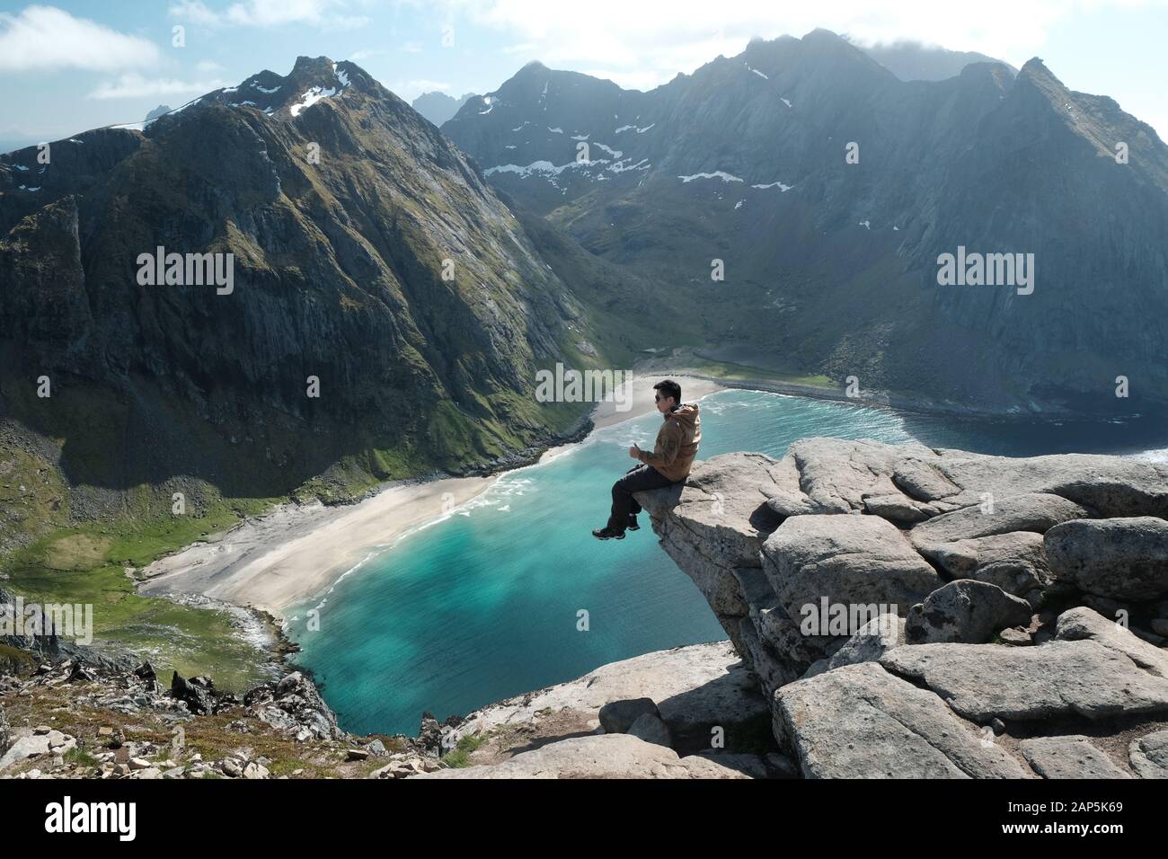 famous-kvalvika-beach-view-and-ryten-mountain-view-over-touristic-attraction-one-of-the-most-famous-spot-you-must-see-on-lofoten-islands-2AP5K69.jpg