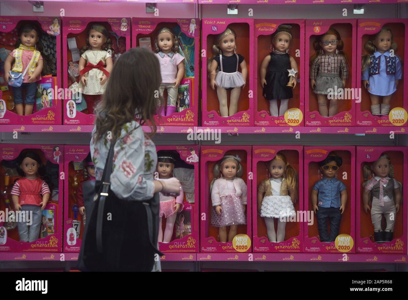 Our Generation Dolls en vente à Paris