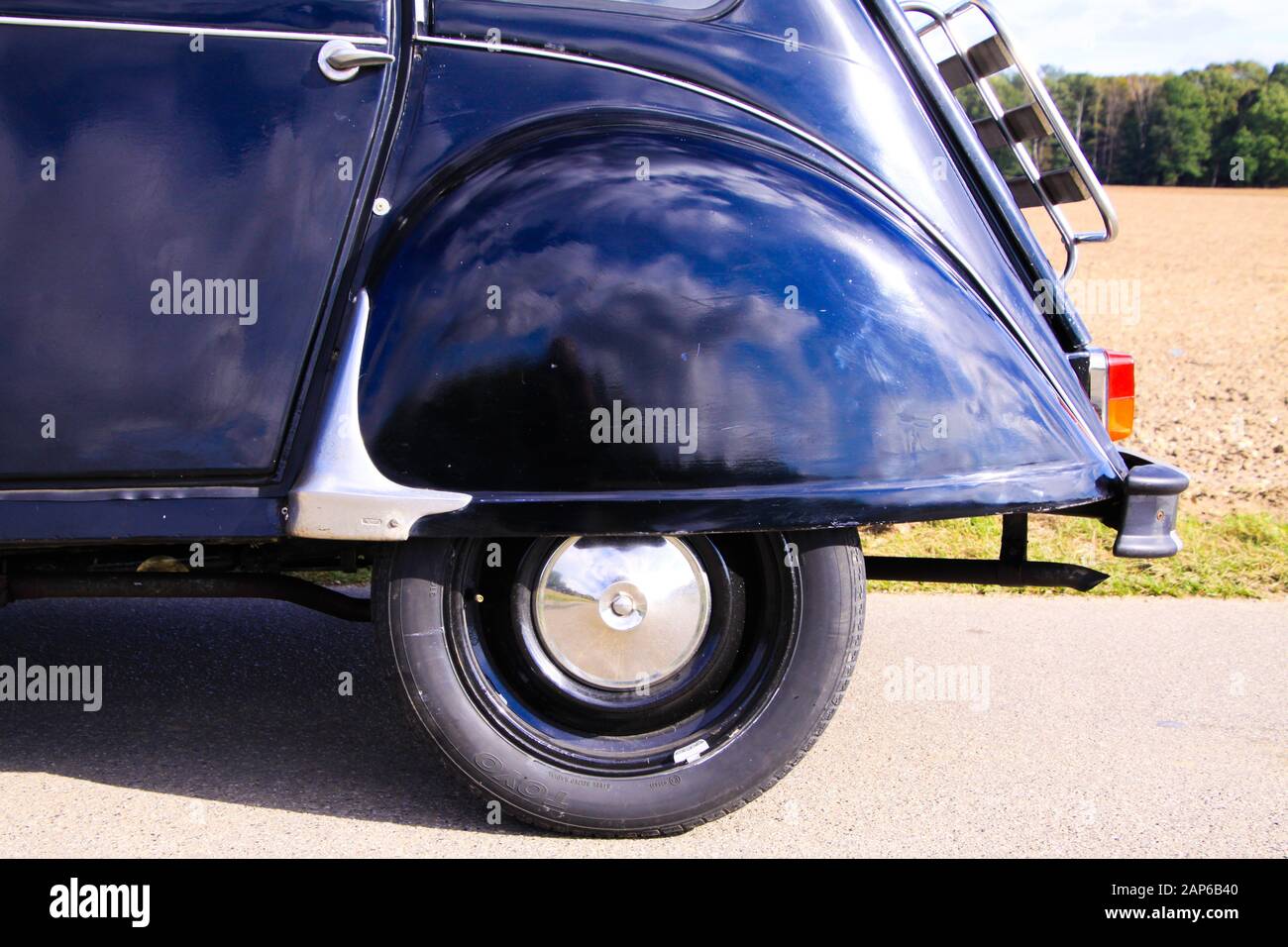 Citroen luggage rack hi-res stock photography and images - Alamy