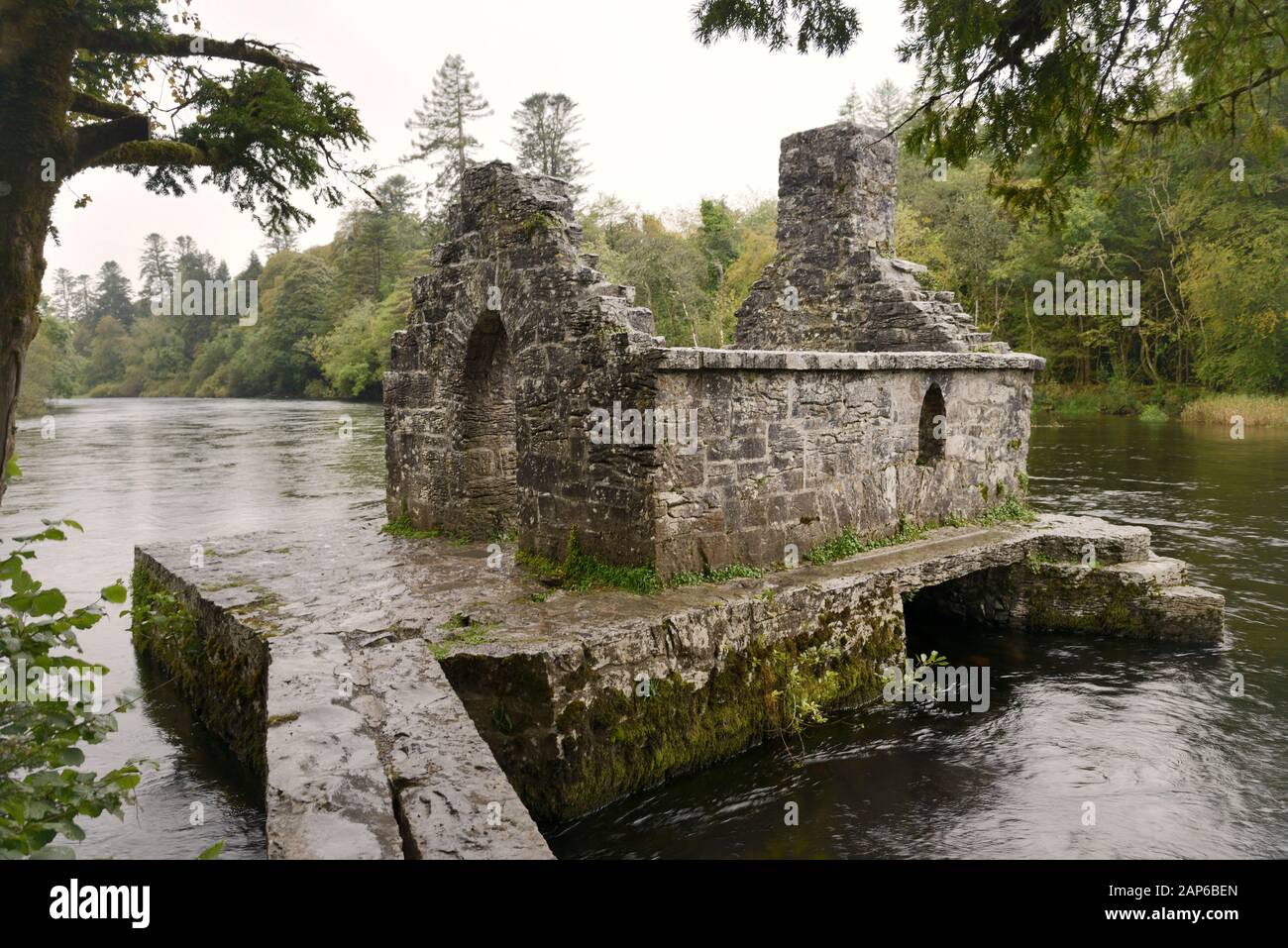 The monks fishing house at Cong Abbey, Co. Mayo, Connacht, Ireland. 15th or 16th C built over the River Cong to catch fish for the Augustinian abbey Stock Photo